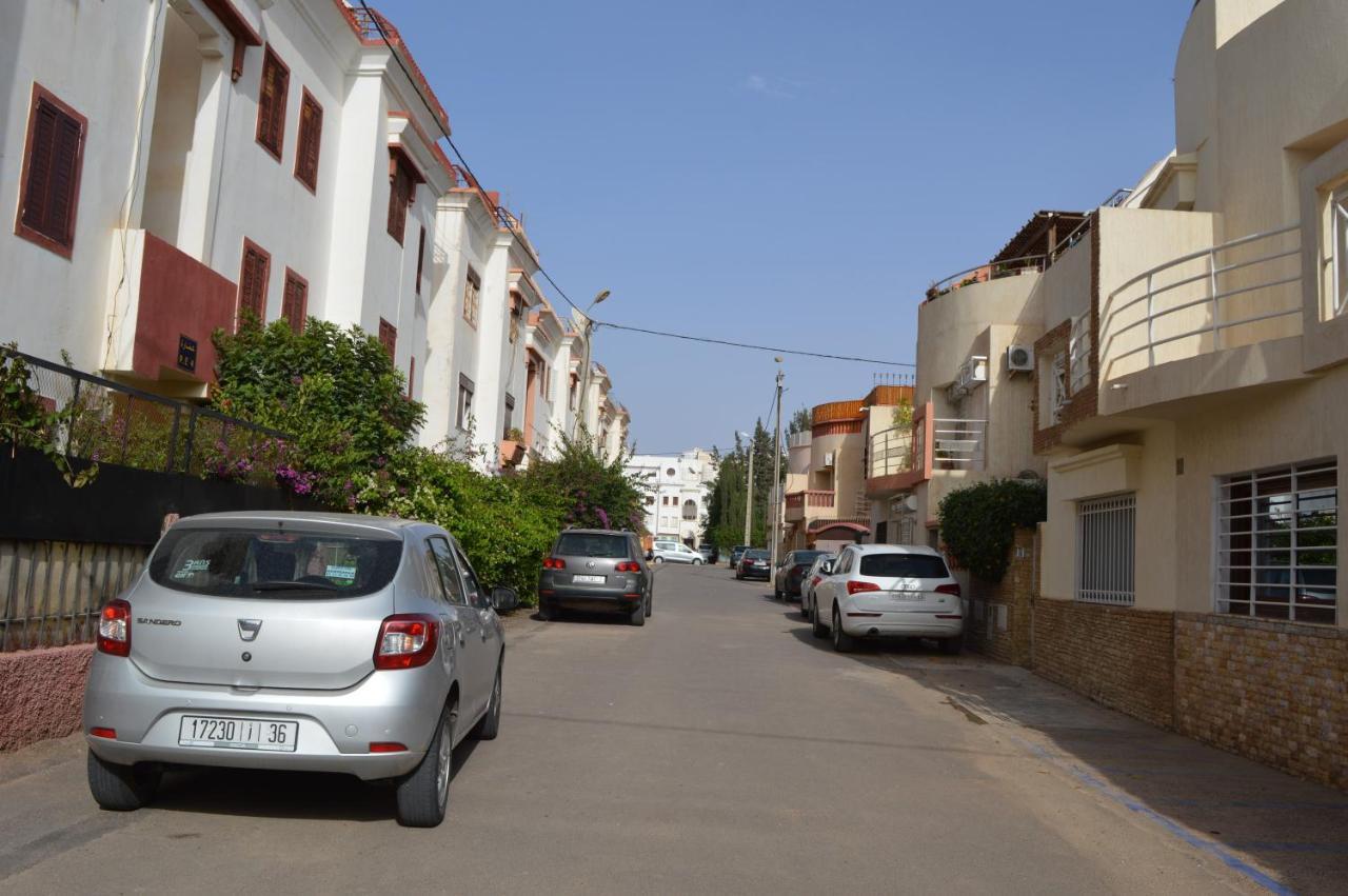 Appartement Ideal Riad Al Salam A 8 Minutes De La Plage Du Centre Ville,Wifi Et Parking Gratuits Agadir Esterno foto